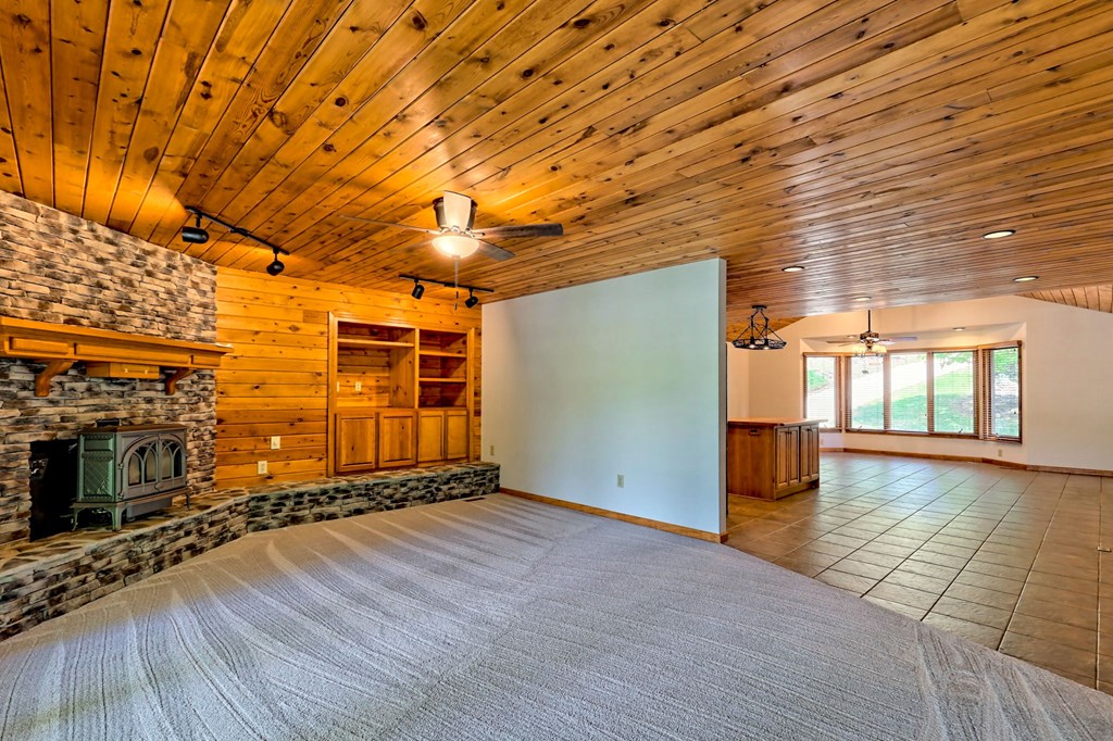 415268 Hiawassee Residential