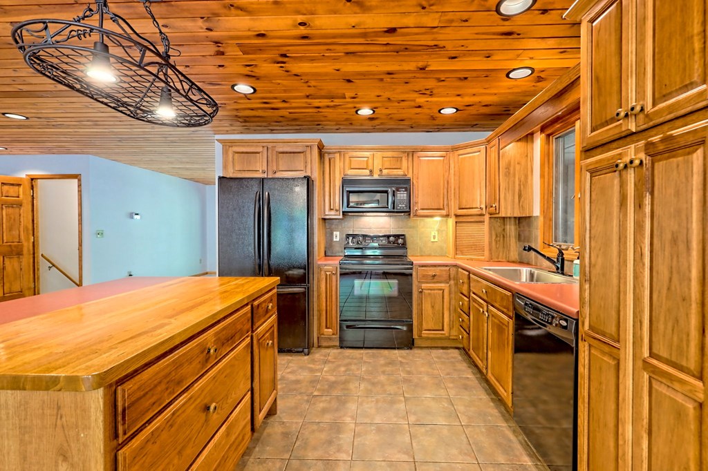 415268 Hiawassee Residential