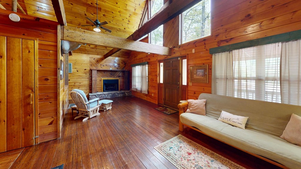 415270 Young Harris Residential