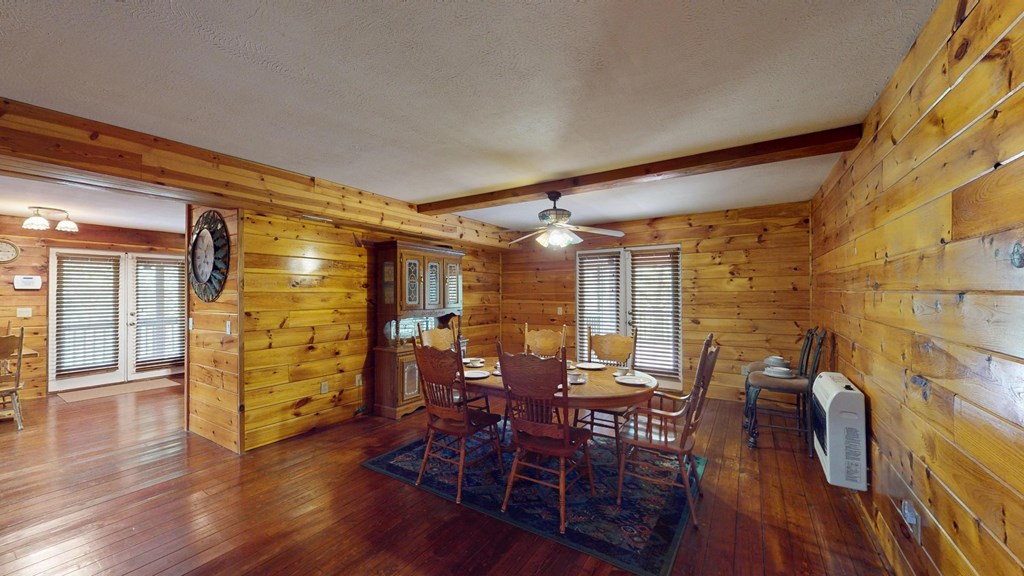 415270 Young Harris Residential