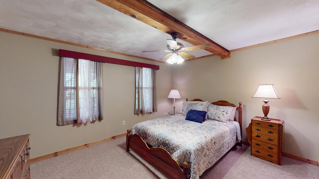 415270 Young Harris Residential