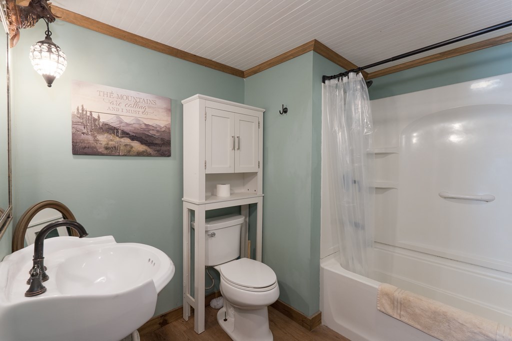 415275 Murphy Residential