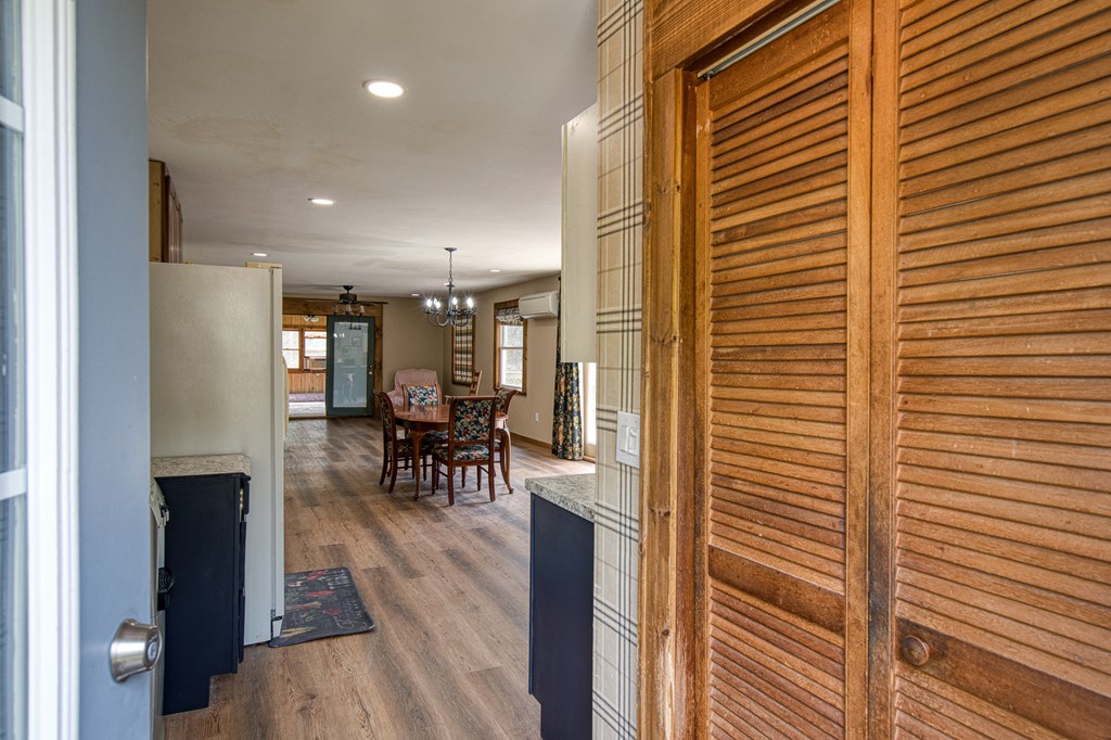 415275 Murphy Residential
