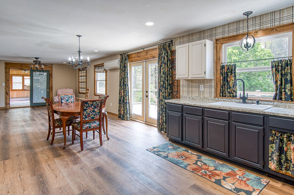415275 Murphy Residential