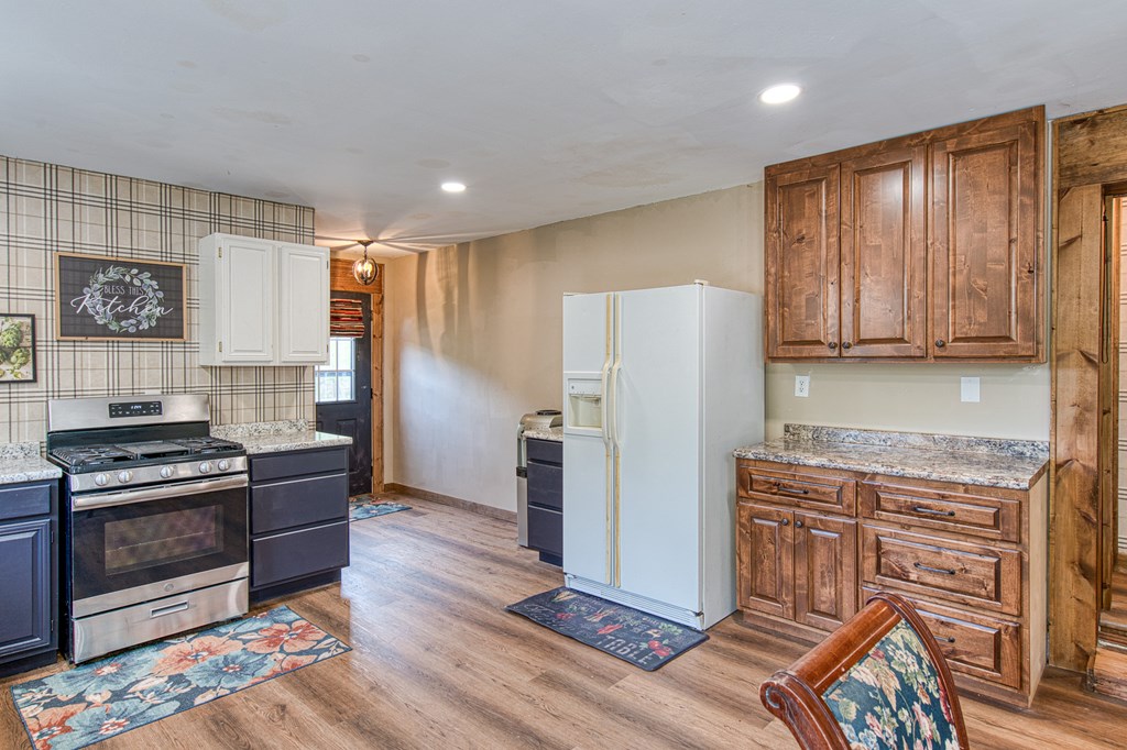 415275 Murphy Residential