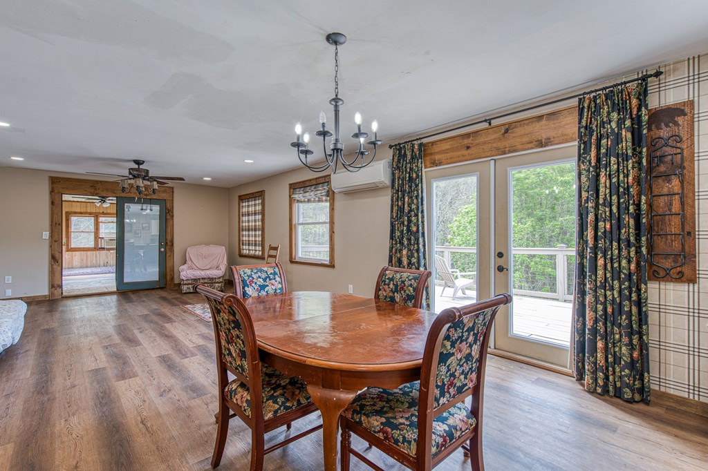 415275 Murphy Residential