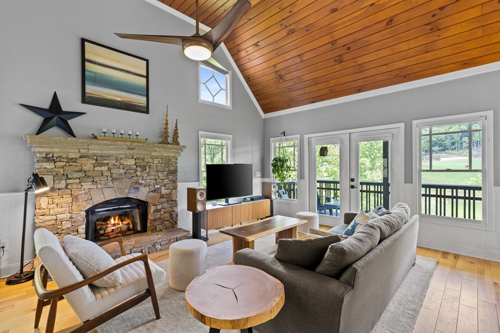 415276 Hiawassee Residential