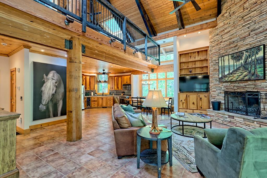 415292 Blairsville Residential