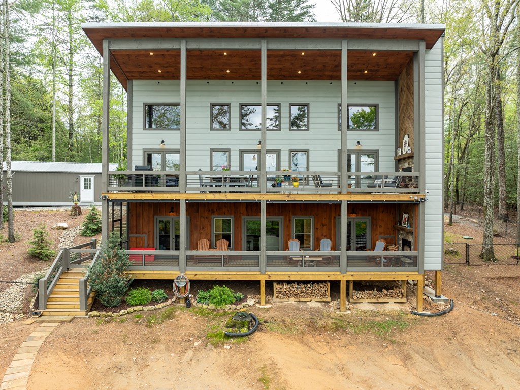 415302 Blue Ridge Residential