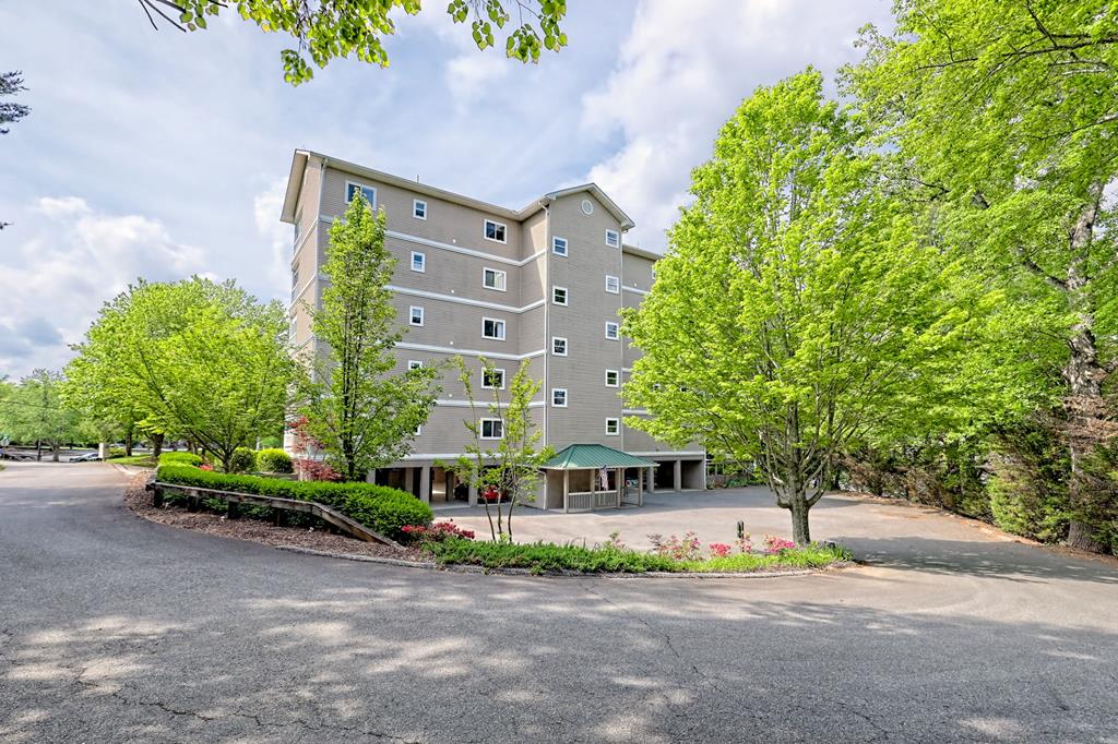 415303 Hiawassee 