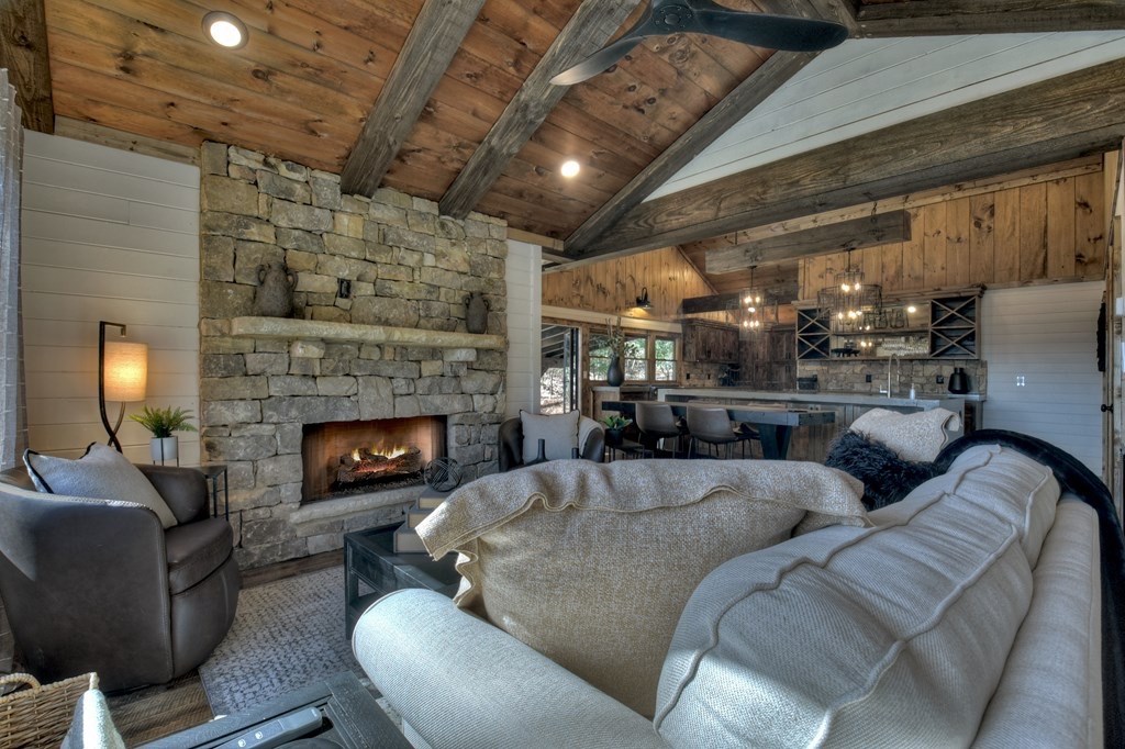 415305 Ellijay Residential