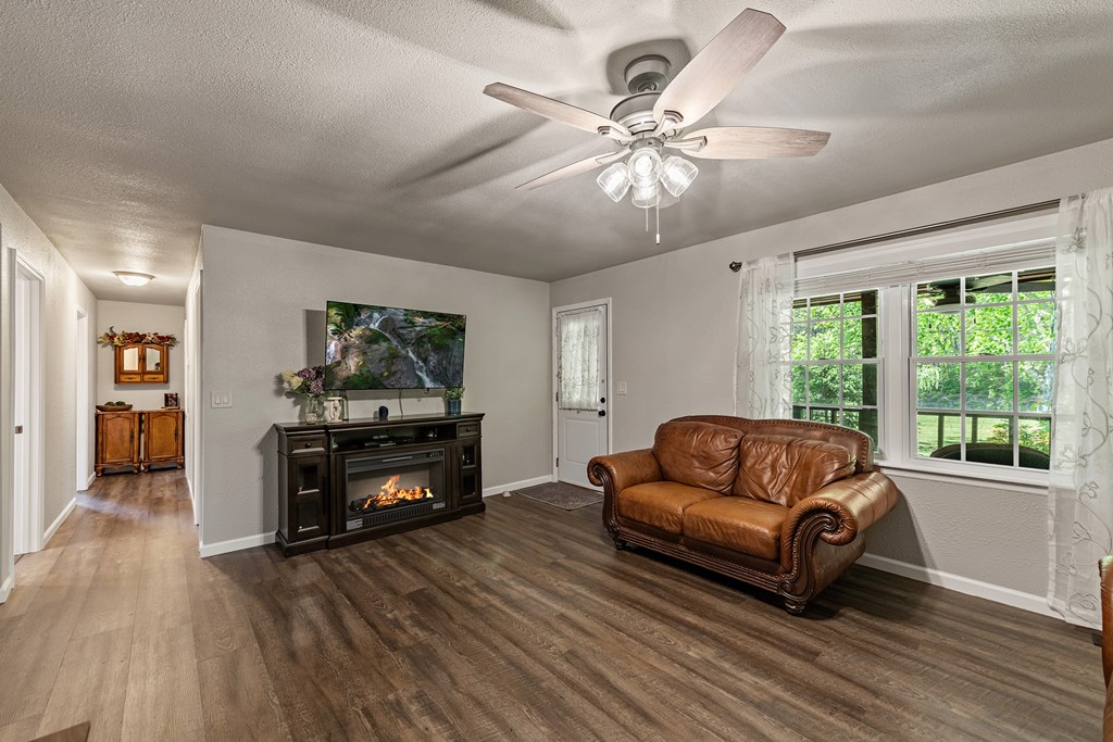 415306 Blairsville Residential