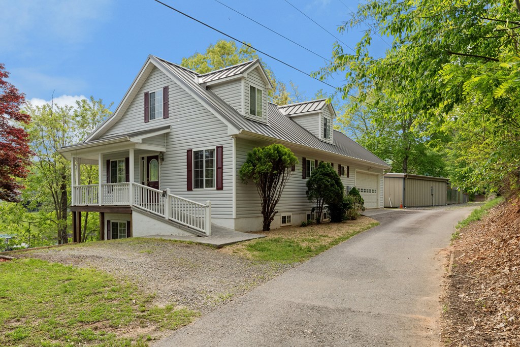 415319 Hayesville Residential