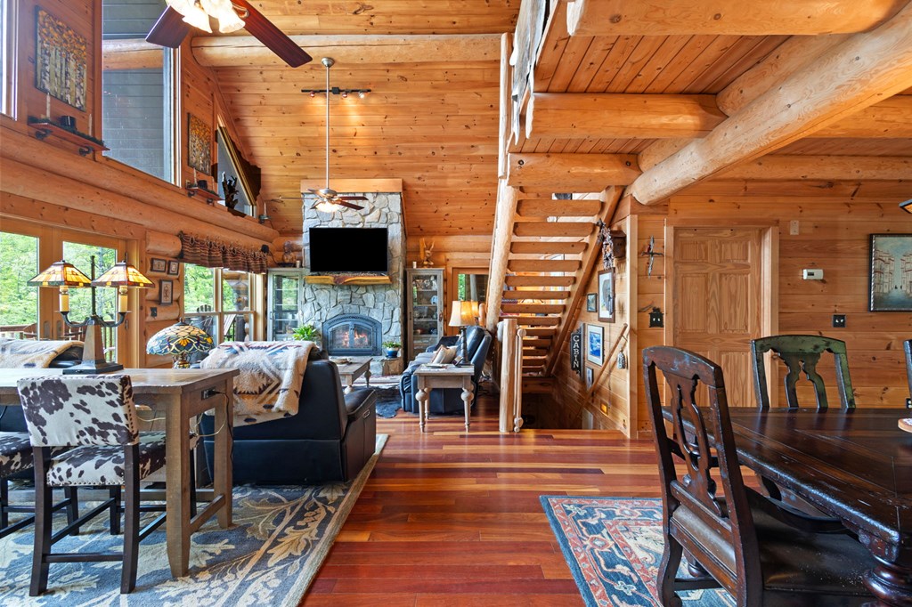 415325 Blue Ridge Residential