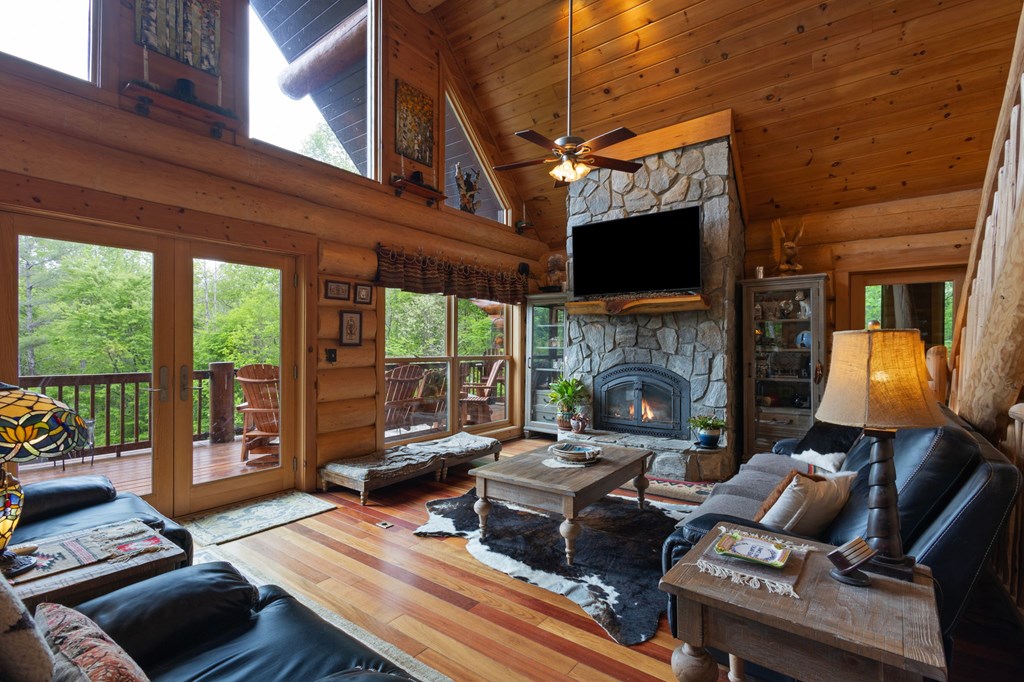 415325 Blue Ridge Residential
