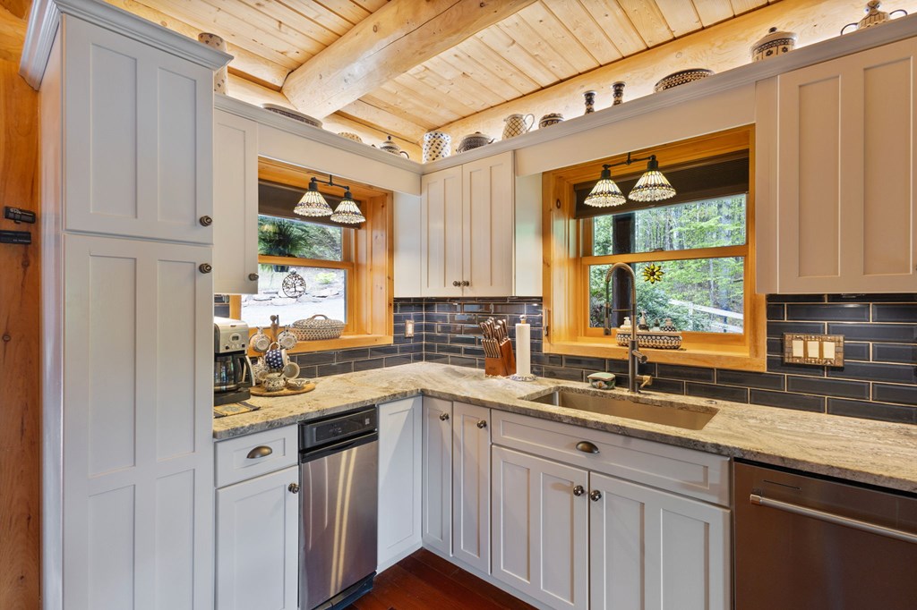 415325 Blue Ridge Residential