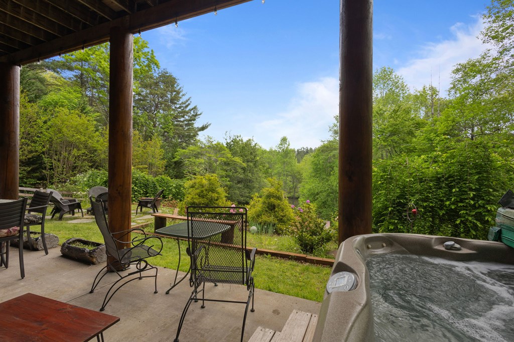 415325 Blue Ridge Residential