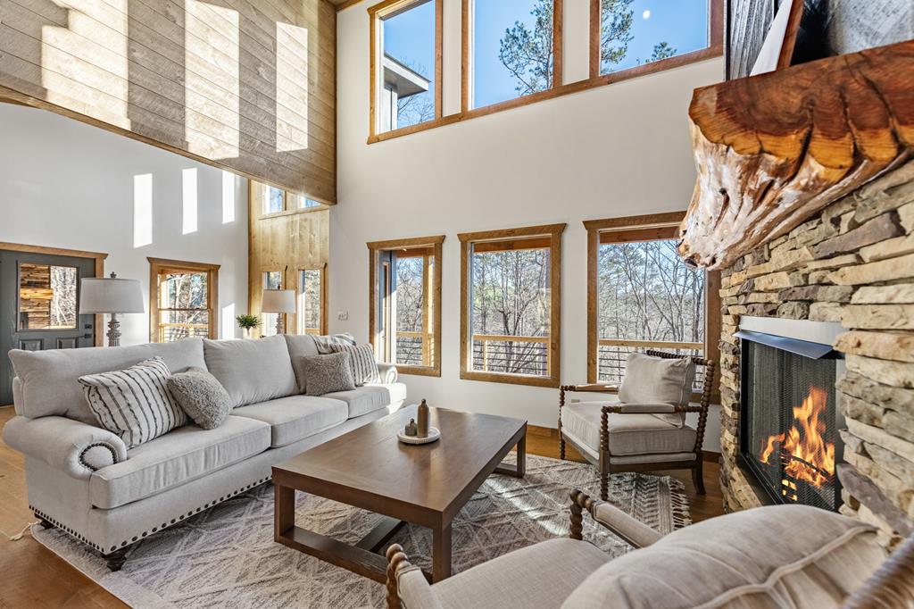 415328 Blue Ridge Residential