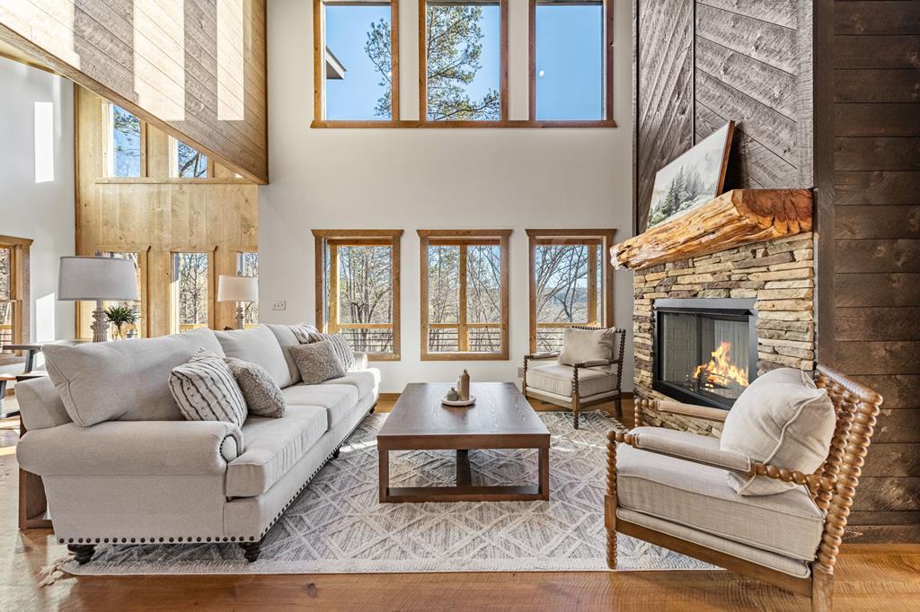 415328 Blue Ridge Residential