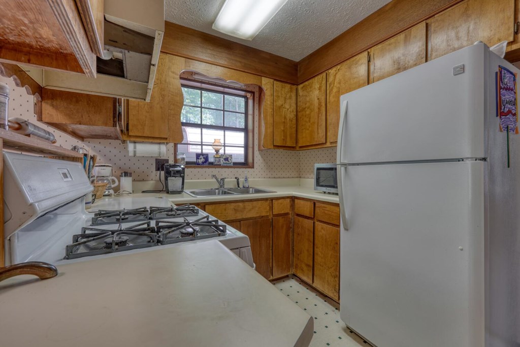 415333 Blairsville Residential