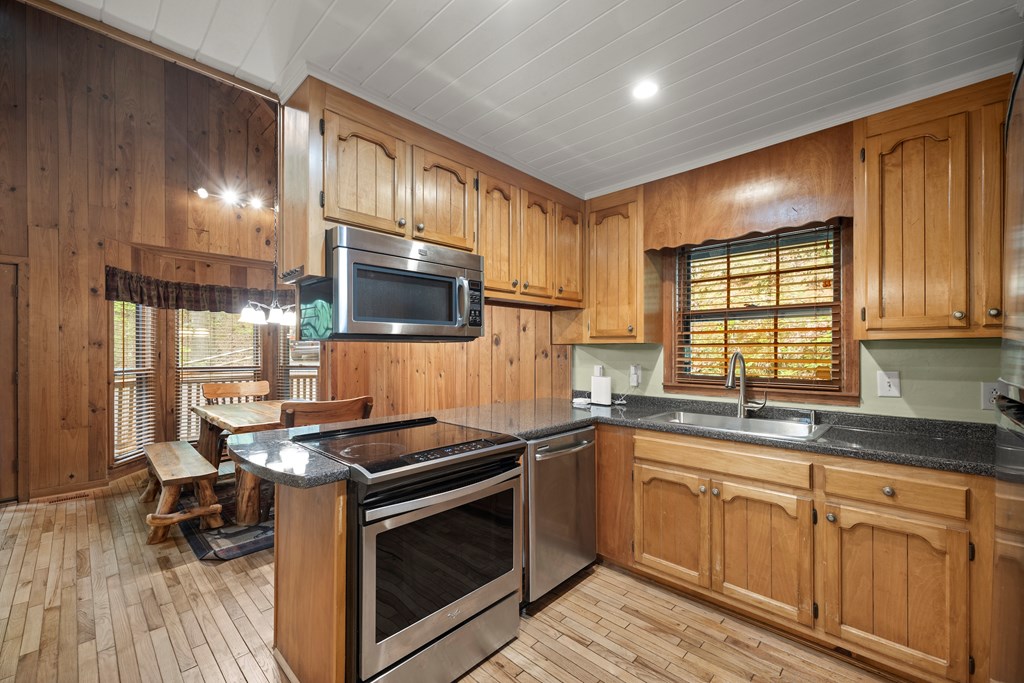 415334 Dahlonega Residential