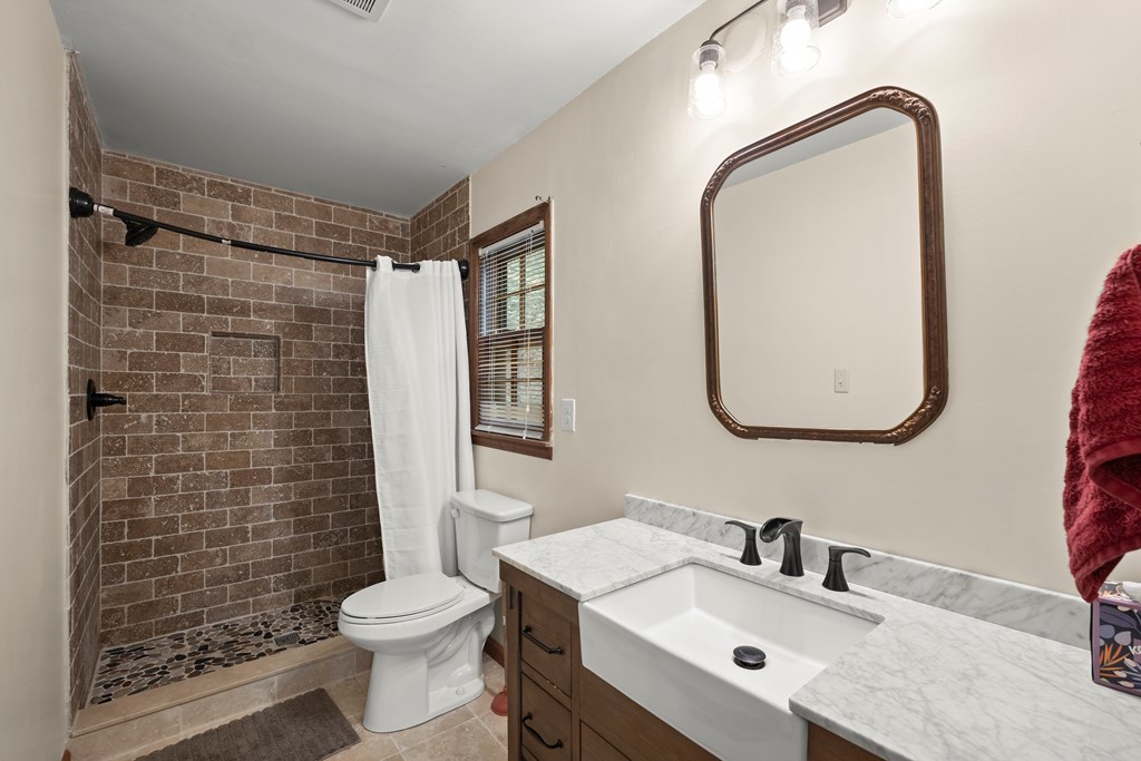 415334 Dahlonega Residential
