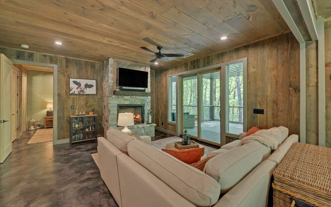 415336 Blairsville Residential