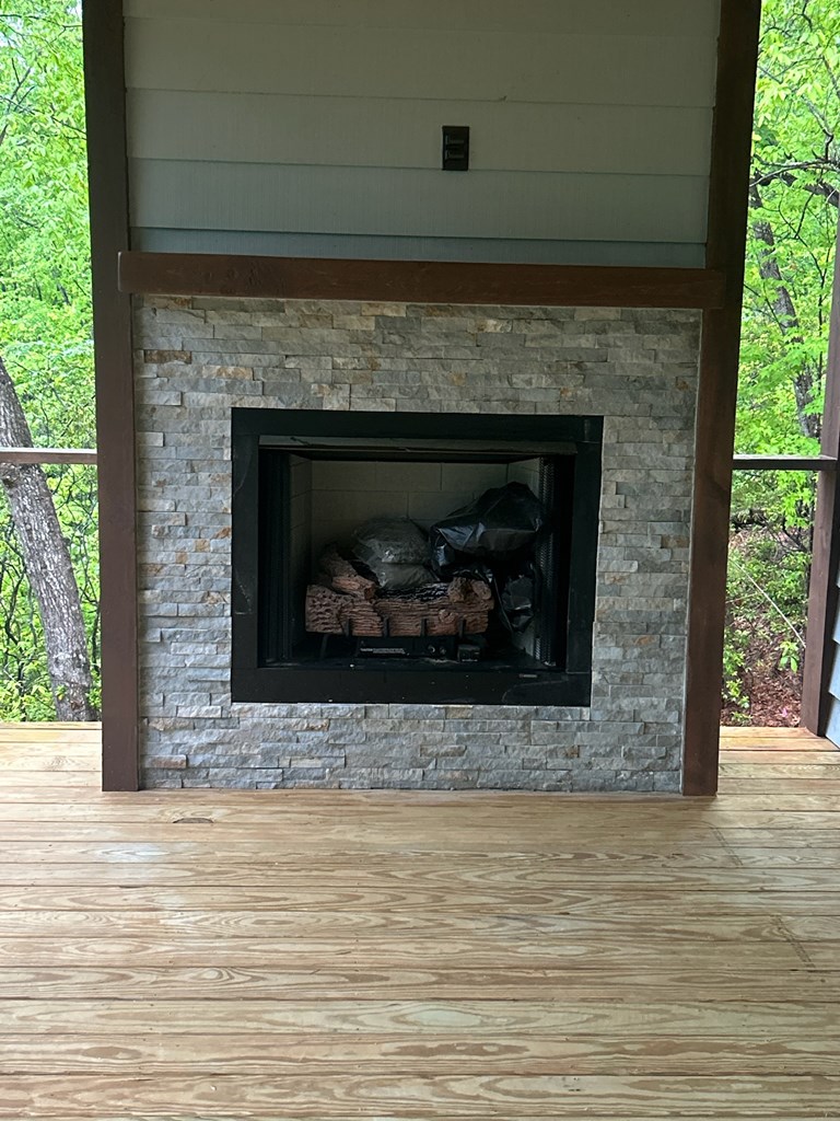 415338 Blue Ridge Residential