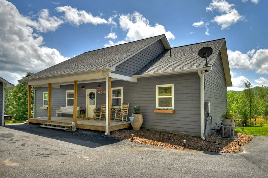 415340 Hayesville Residential