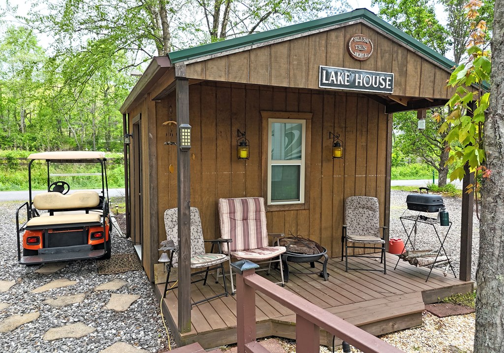415341 Blairsville Residential