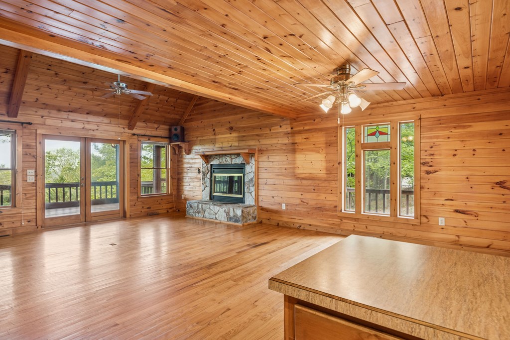 415345 Morganton Residential