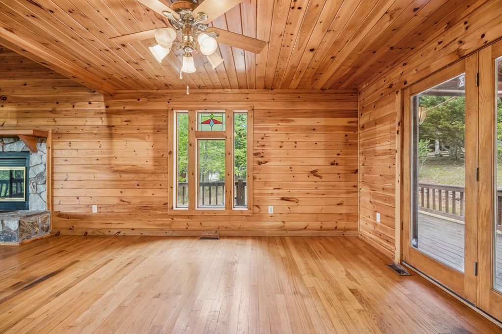 415345 Morganton Residential