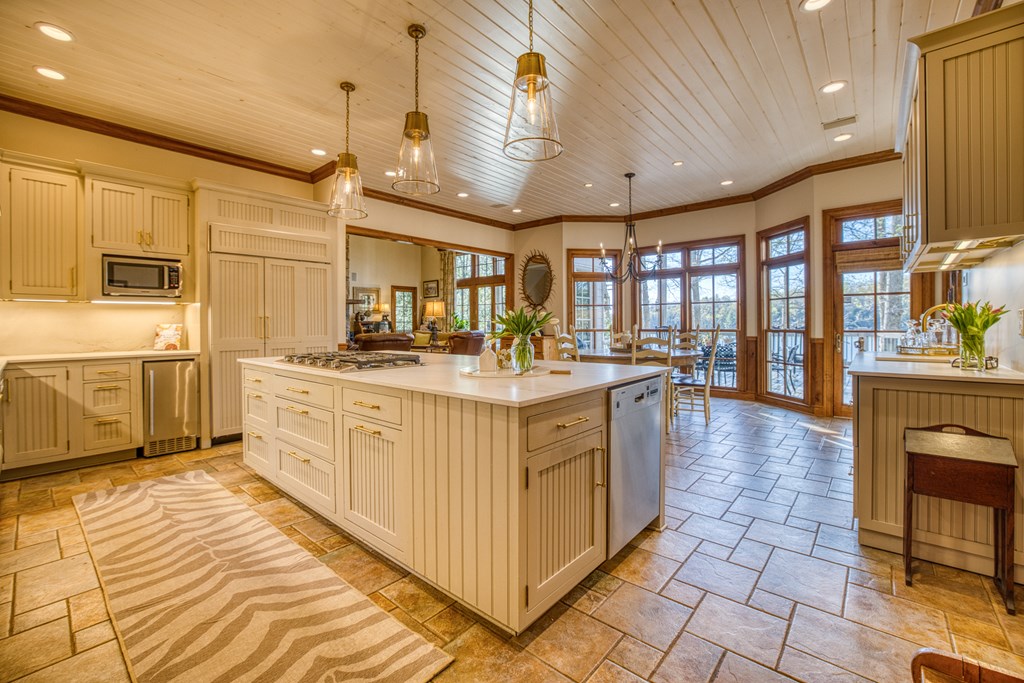 415347 Morganton Residential