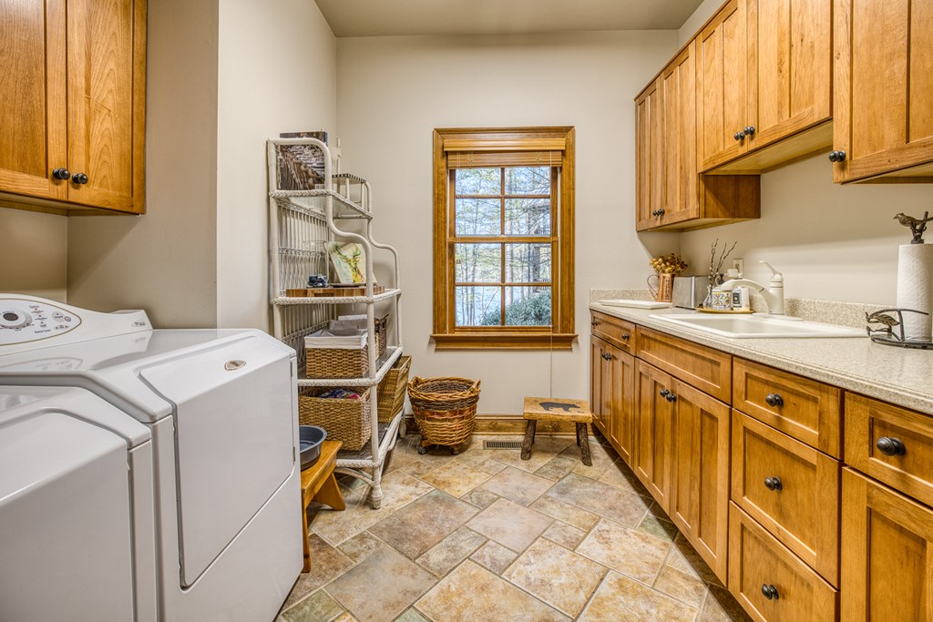 415347 Morganton Residential