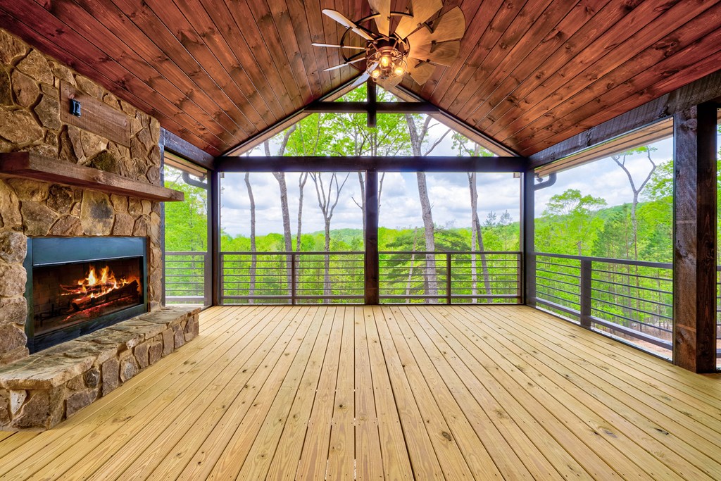 415350 Morganton Residential