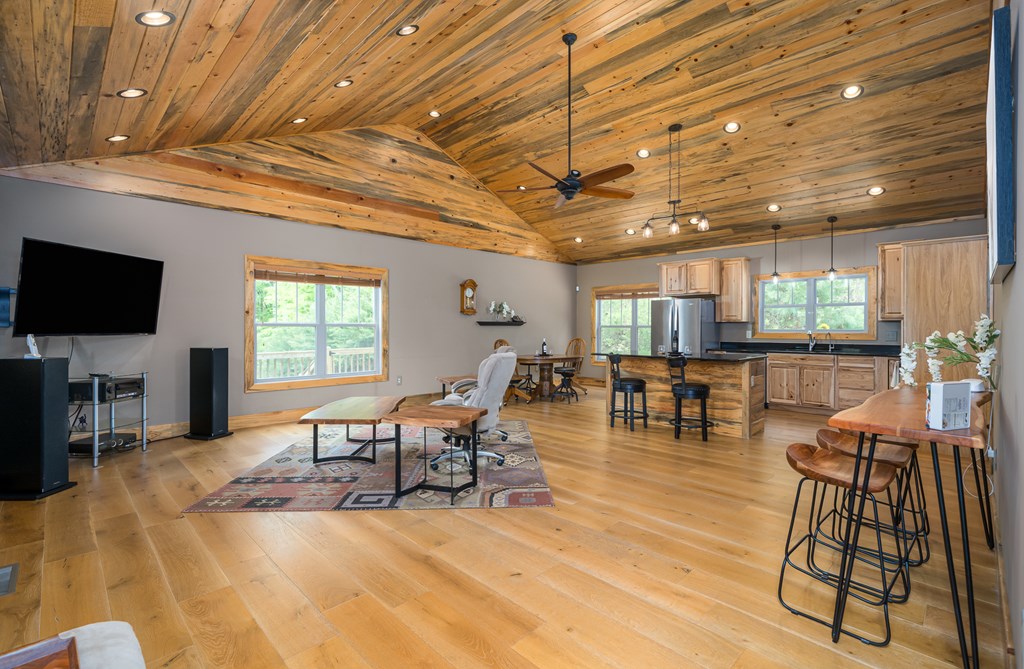 415352 Ellijay Residential