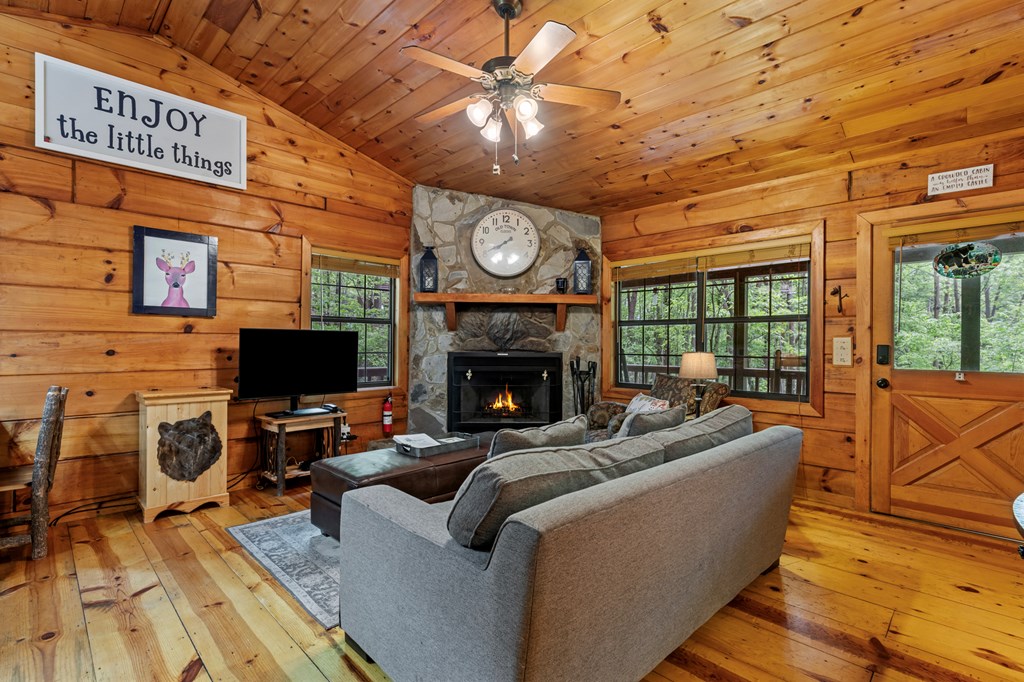 415359 Blue Ridge Residential