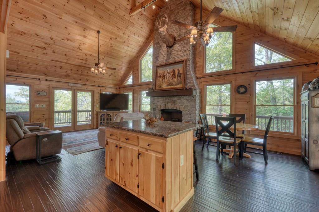 415367 Mineral Bluff 