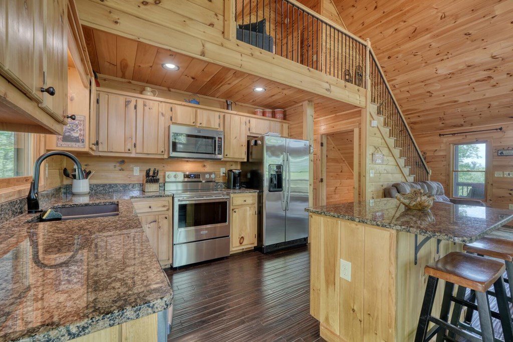 415367 Mineral Bluff Residential