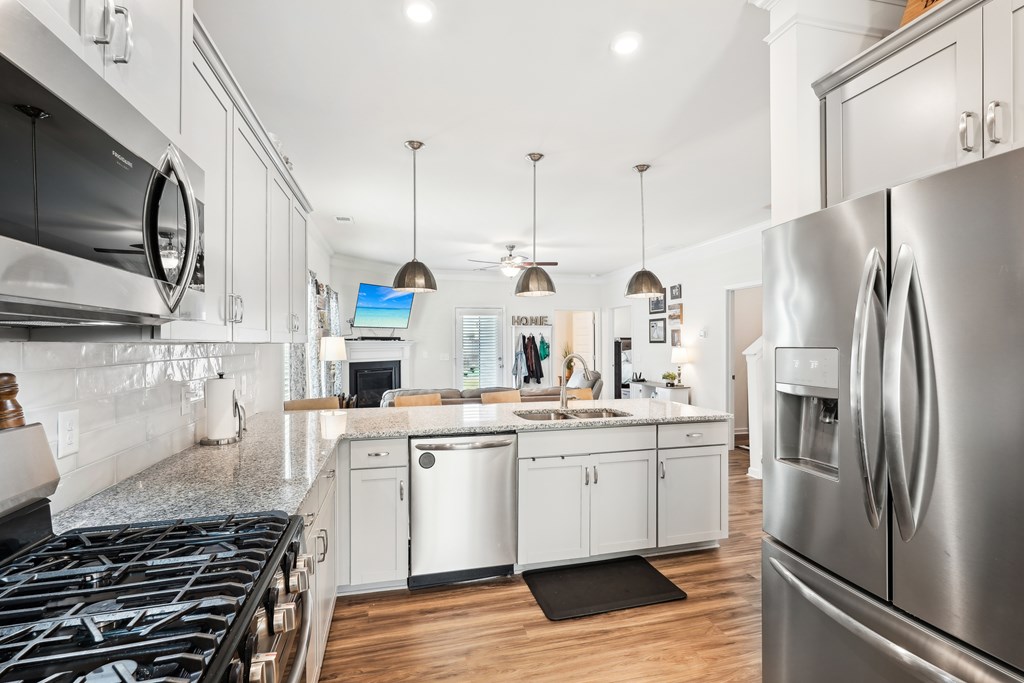 415372 Jasper Residential