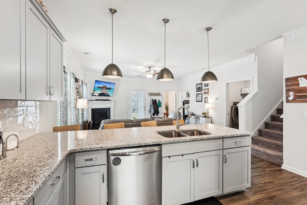 415372 Jasper Residential