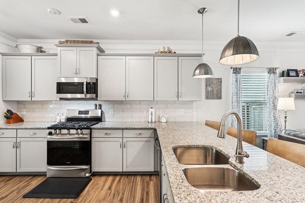 415372 Jasper Residential