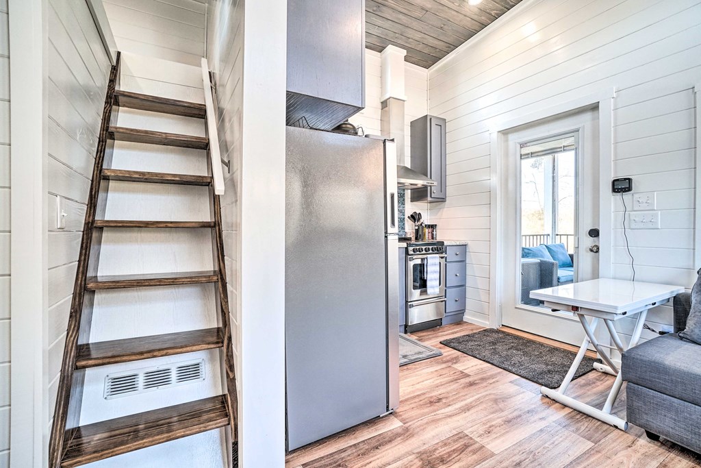 415375 Morganton Residential