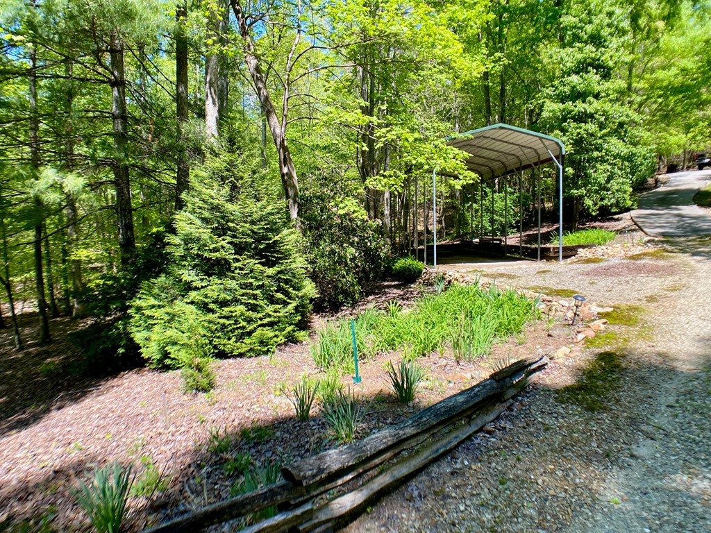 415377 Young Harris Residential