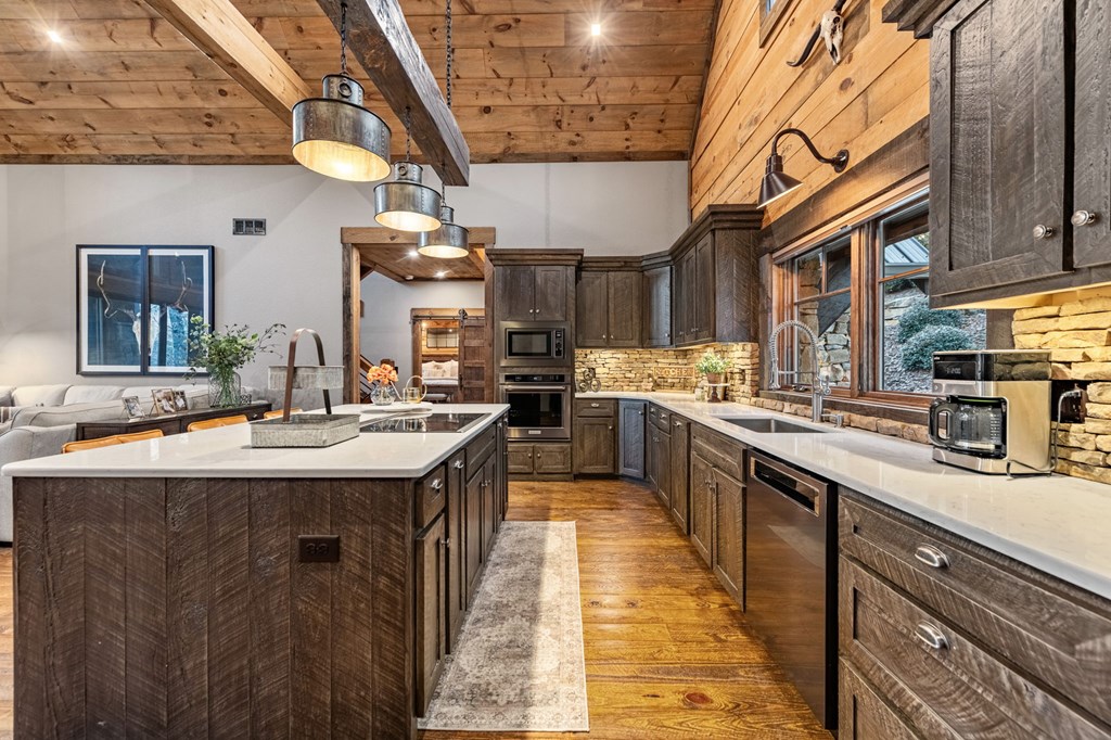 415385 Blue Ridge Residential