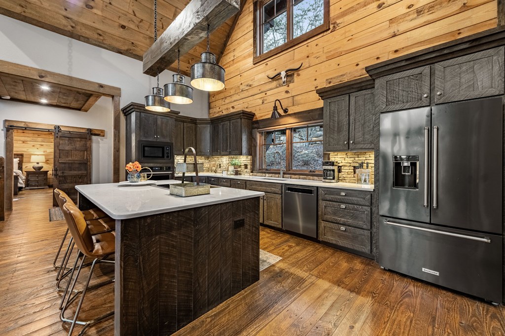 415385 Blue Ridge Residential