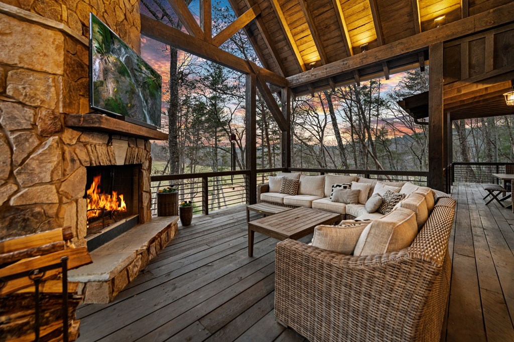 415385 Blue Ridge Residential