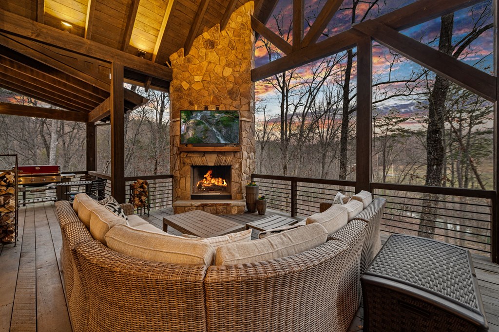 415385 Blue Ridge Residential
