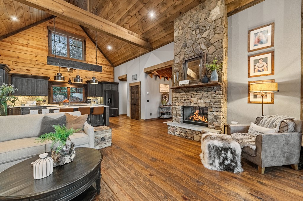 415385 Blue Ridge Residential