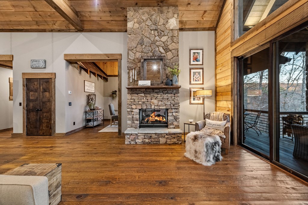 415385 Blue Ridge Residential